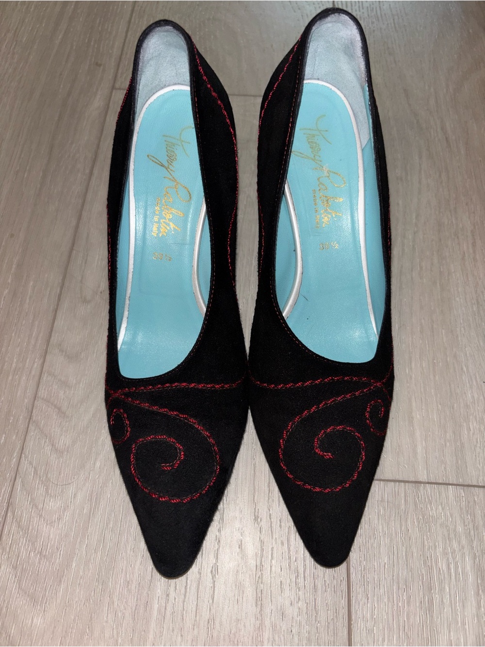 Thierry Rabotin Manon pump with red variant